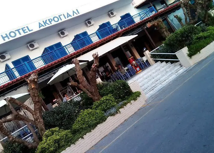 Akrogiali Hotel *