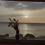 阿克罗贾利酒店 酒店