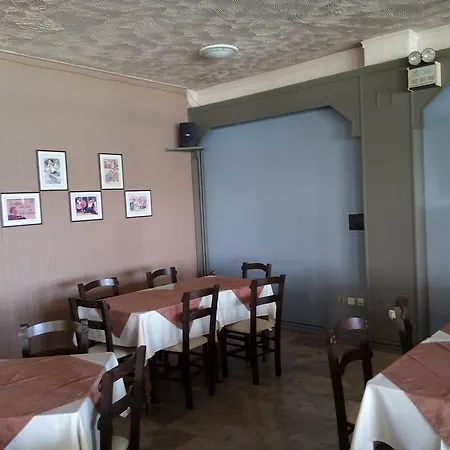 Akrogiali Hotel